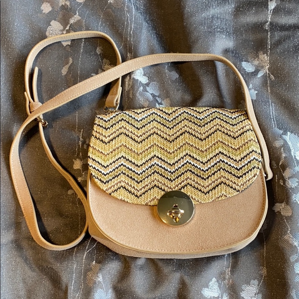 Crossbody purse